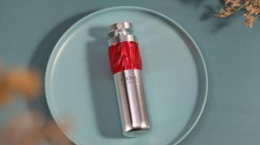 珀莱雅 抗衰精华液哪款好？5款自用好物推荐，摆脱肌肤灰暗满脸皱纹！