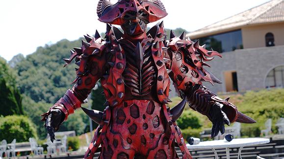 |假面骑士revice：赤石迎来沙化，被基夫复活后获得了换色形态！