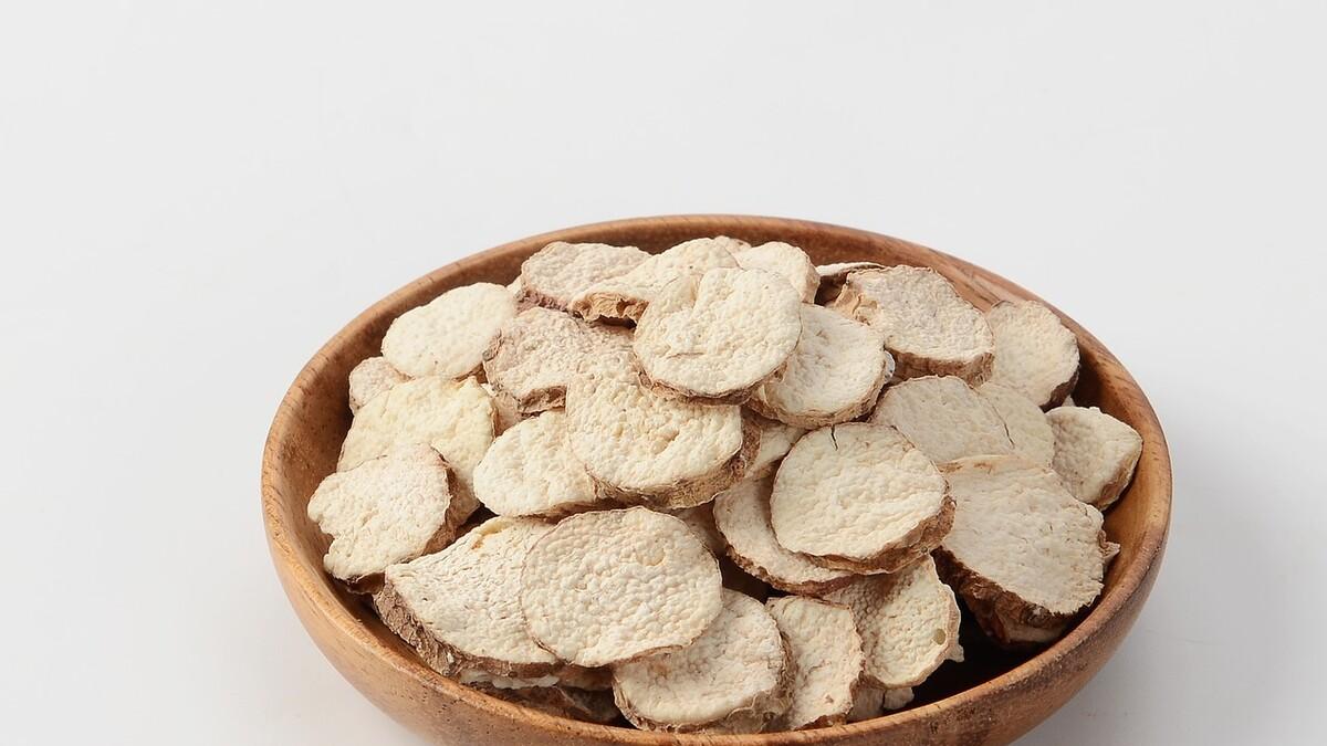 近视|爱出汗，身体燥热？送你两味药，养阴清热，止汗人安！