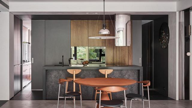 “去客厅化”的另一种设计，把客厅旋转45°后，简直不要太爽