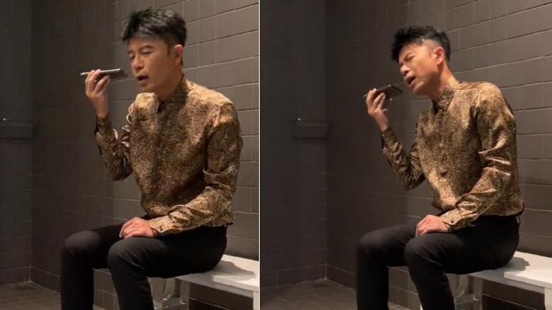 李克勤|李克勤火锅店里放声高歌！卖力演唱表情夸张，面前一整桌肉太抢镜