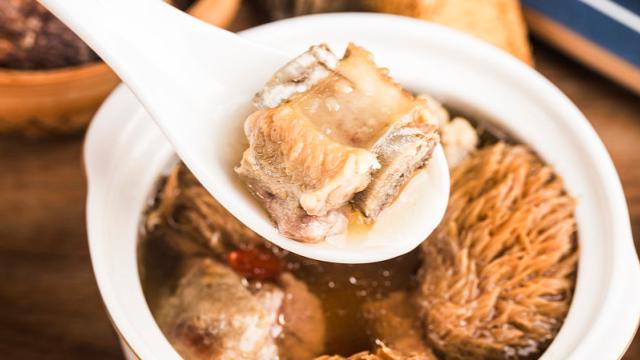 胃不好的人，能吃豆腐吗？提醒：养胃人群，常吃5种食物对胃好