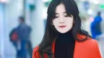 刘海 勿踩雷！八字刘海+高领毛衣，将谢娜秒修饰成“国字脸”