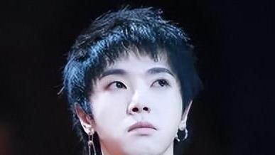 |央视五四晚会青年歌手云集华晨宇作为实力歌手，为什么没被邀请？