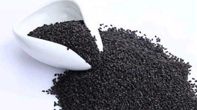 心脏|心脏若不好，身体3个地方会出现“端倪”，谨记2句话，助养心护心