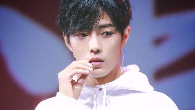 肖战|数字专辑销量榜单更新，肖战第一位置被超越，被质疑无成就感