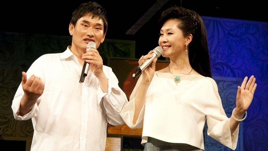 朱之文|“大衣哥”朱之文：从草根到红遍全网，为何跟搭档6年的于文华分道扬镳