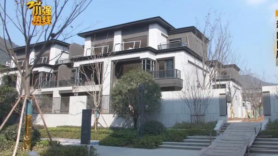 排屋收房半年，业主不敢装修！只因开发商一直在做这件事