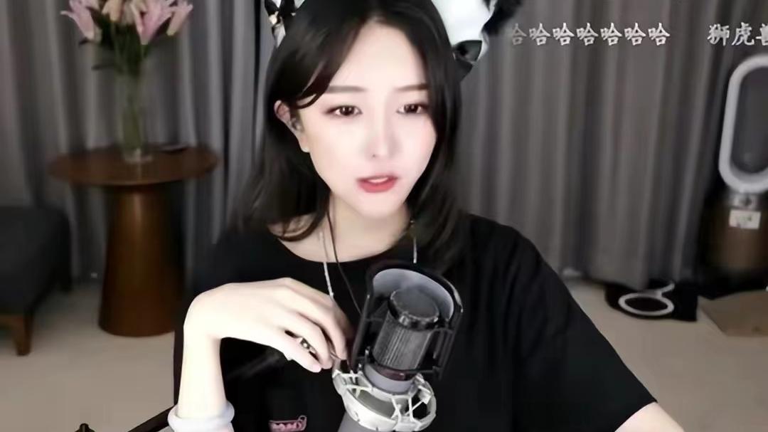 童锦程|童锦程剧本烂尾，林七七直播间却被冲？直呼：两人之间无关风月！