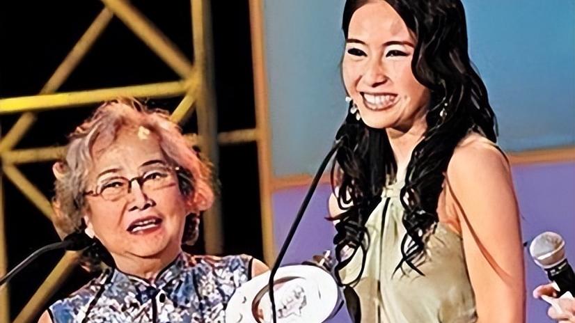 周慧敏|黎姿的姑姑吴启华的哥哥，大时代开播30年，周慧敏发文引网友热议