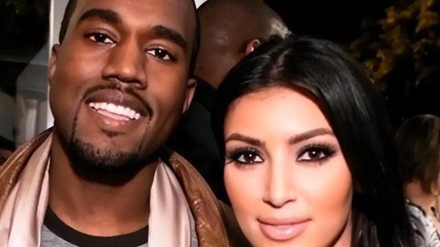 金·卡戴珊|只恋爱不结婚！金卡戴珊与小男友深夜约会，十指紧扣高调秀恩爱