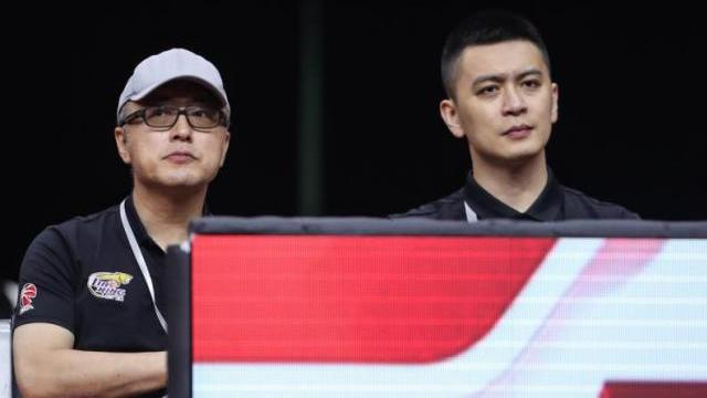 辽宁男篮|正式签约！18岁潜力内线加盟辽宁男篮，李洪庆重施故伎