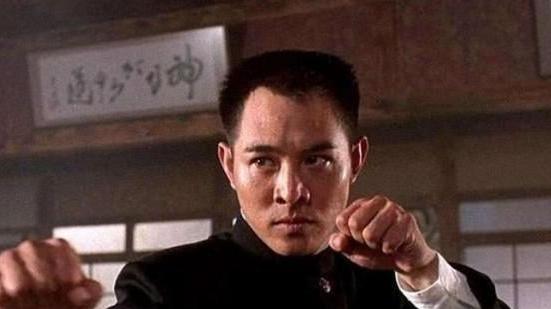 李连杰|接替李连杰， 向华强用10年没捧红他， 每次出现好怕他打死主角