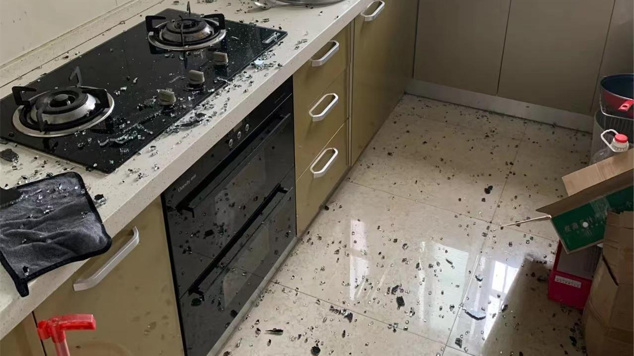 油烟机“8不买”，避开这些油烟机的坑，厨房再也不会一股油烟味