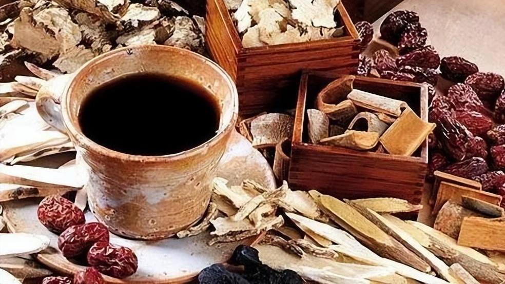 肠炎|双相情感障碍患者能改服中药吗？他们能结婚或怀孕吗？