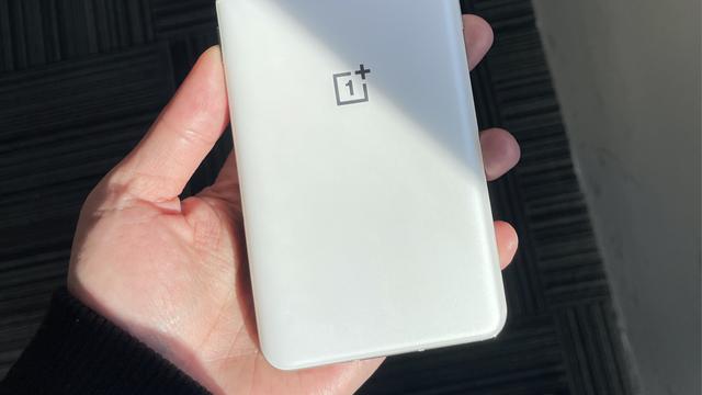 软件|买安卓手机别抠搜，4款12GB+256GB超值手机推荐，能选大就不选小