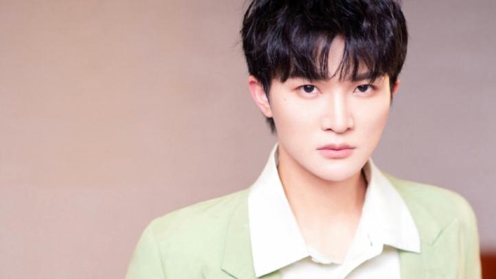 周深|周深又有新歌预告，这么快《万里挑一》就成哥哥了，一起期待吧！