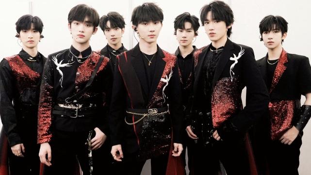 时代少年团|时代少年团登《环球人物》青年版封面！7位少年，开始被时代认可