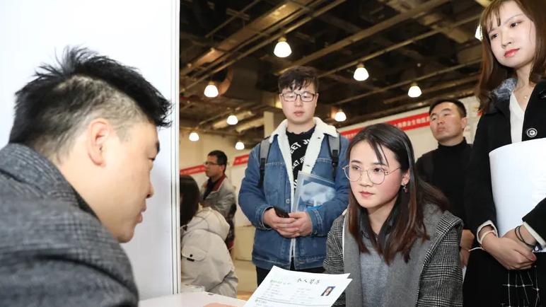 上海市|上海企业招聘本市应届生，每人补贴2000元，学生不用担心难就业了