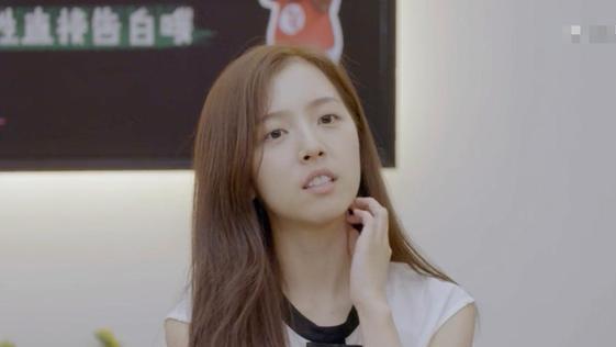 武侠|《心动的信号1》李君婕为何一直撩头发？二刷才看懂她最自卑！