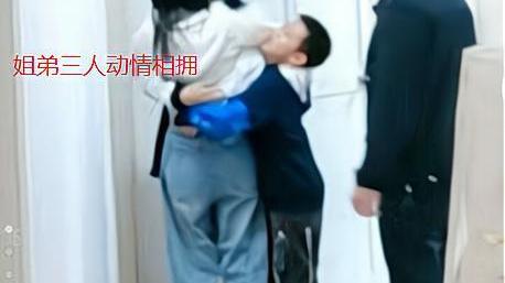 姐姐|孙卓亲姐姐回家了，五口之家迎来大团圆，姐姐送孙卓的礼物有寓意