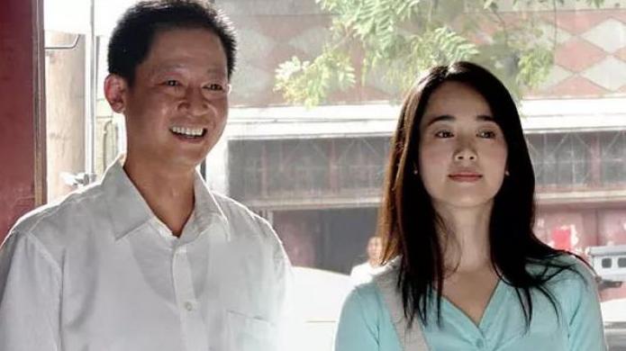 左小青|左小青：带着爱嫁大20岁老公，终究没走到最后，让女儿受到伤害