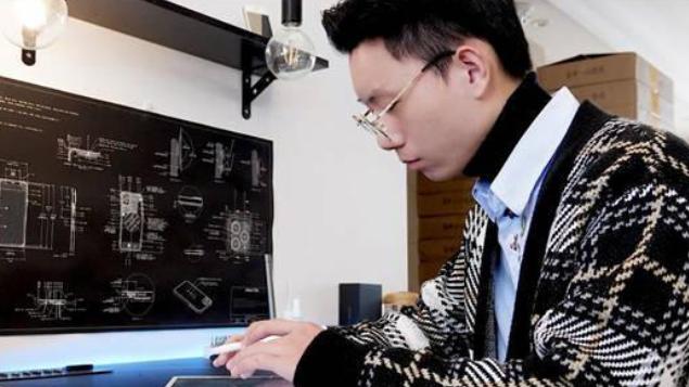 拥抱|2022年奇葩新职业：做第一批元宇宙打工人，月薪十万你羡慕不来