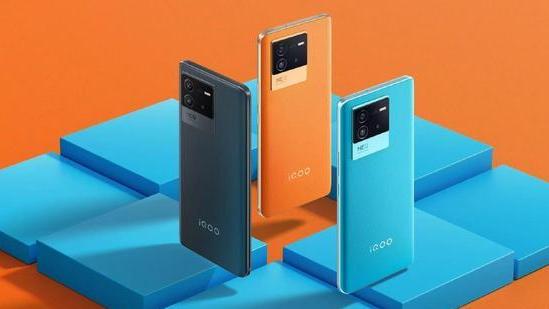 真我gt2|iQOOneo6和真我GT2Pro相差300元，该怎么选择？哪款手机更值得买