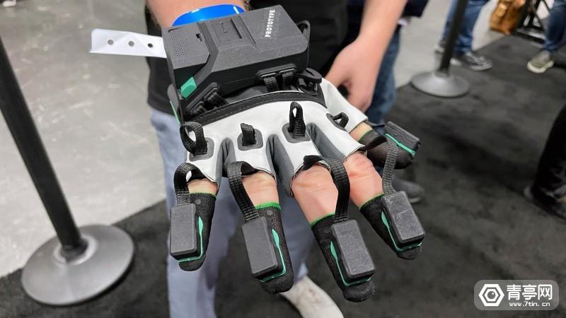 iPhoneSE|GDC 2022：Manus展示全新五指追踪电磁VR手套