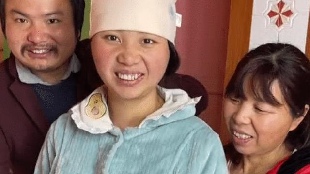 二胎|牛爱芳小春花再次翻车，二胎造假实锤，被扒是425元买的假娃