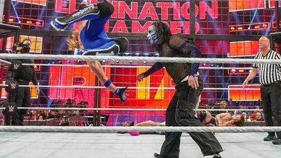 |在以欧美人为主的WWE，亚洲人如何站上WWE的舞台呢？