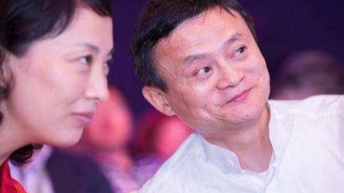 马云|当年和马云一起吃苦，兢兢业业不辞职的前台小妹，如今混得怎么样了？