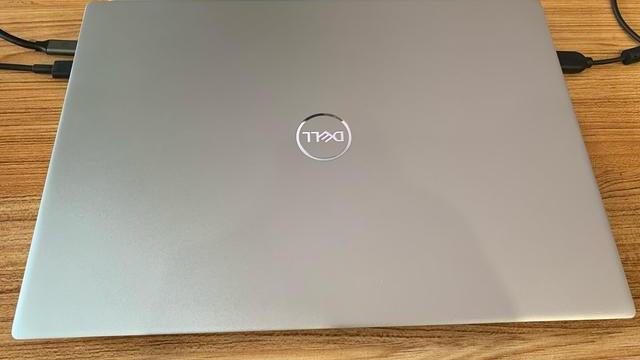 戴尔灵越|戴尔灵越13pro轻薄本：13.3英寸女生颜值电脑，1.25kg超轻巧便携