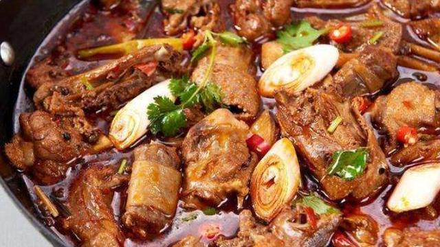 大闸蟹|做鹅肉时，放什么调料比较好？