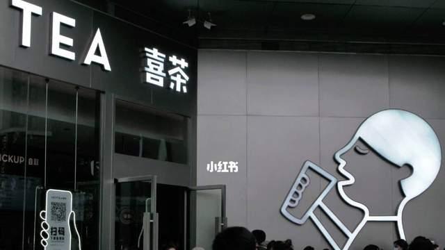 餐饮老板：别人瞎吹你也信，消费降级？你想降级还没资格？