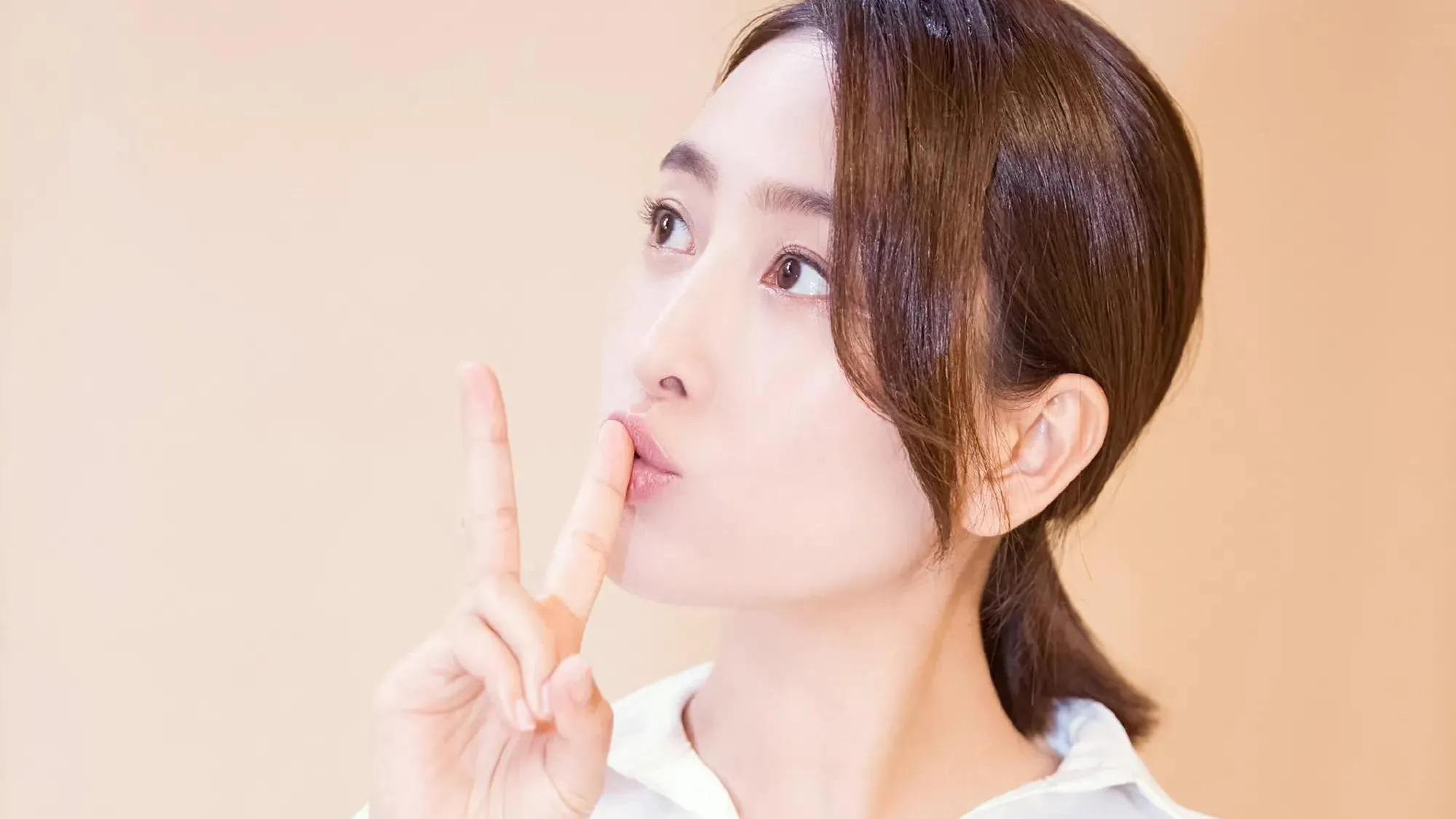 马苏|马苏竟然这么清纯，39岁的她挺有少女感的，一身清纯的搭配显柔情