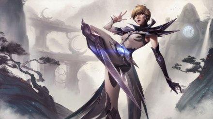 《英雄联盟》中的青钢影，利用大长腿，来进攻敌人的上单四姐妹之一