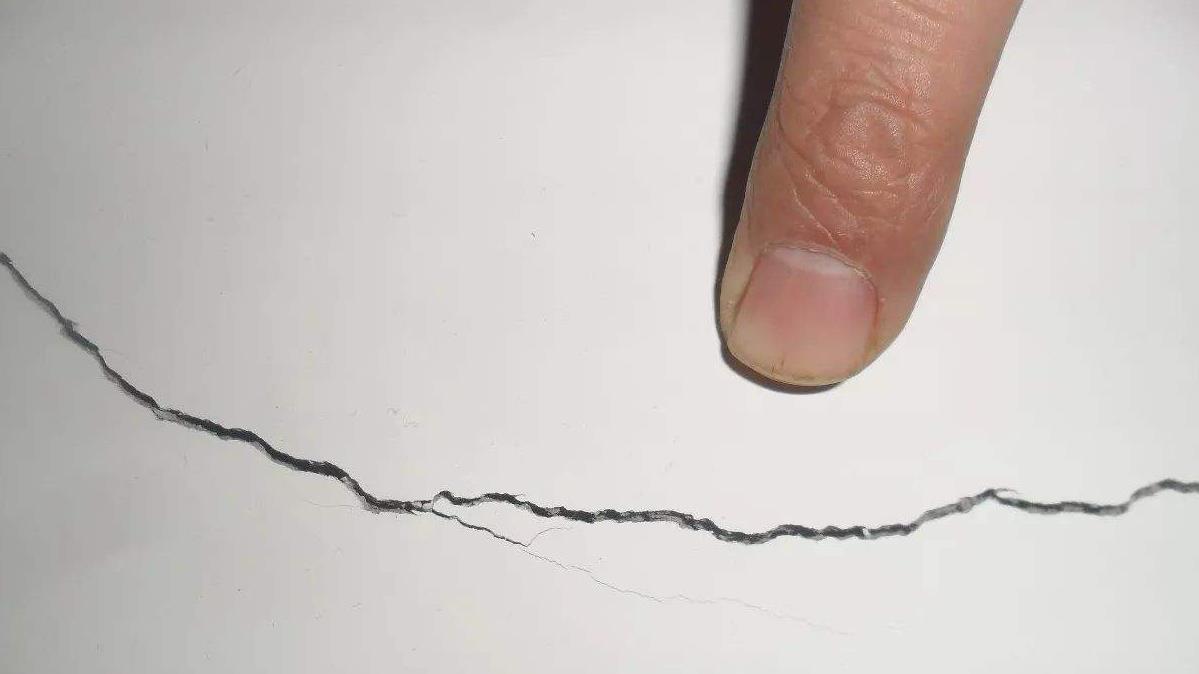 装修刷乳胶漆，有3种情况容易出现裂纹，预防和处理很重要