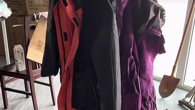 许敏|人气爆棚后，田静一家再遇波折，直播间被淹，恐损失惨重