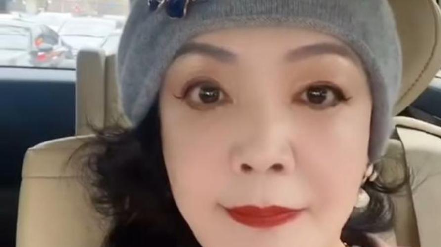 张兰|张兰直播嘲讽国货，遭网友举报后求饶，网友吐槽其不是中国国籍