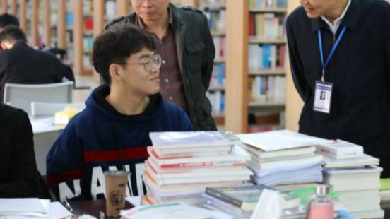 招聘|2022这一国企开始春招，首批预计招聘4.3万人，年终奖5万元起