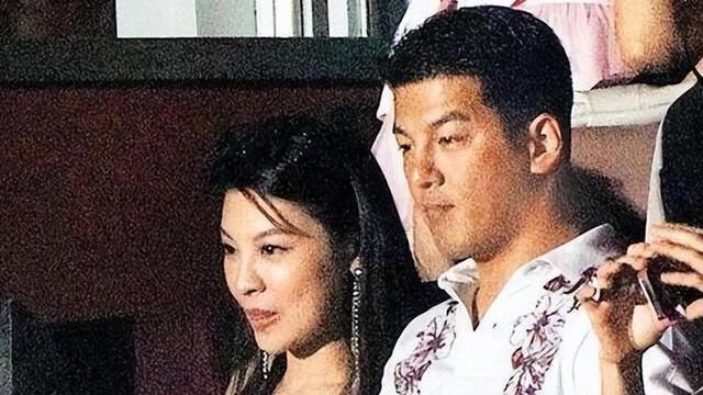 贾静雯|离婚后，孙志浩再婚安心过日子，贾静雯又生2个了，他依然没孩子