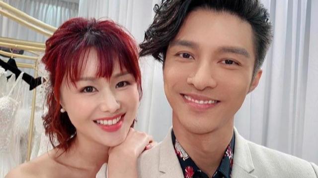 看他的戏长大，如今43岁颜值反而逆袭，网友：适合演斯文败类