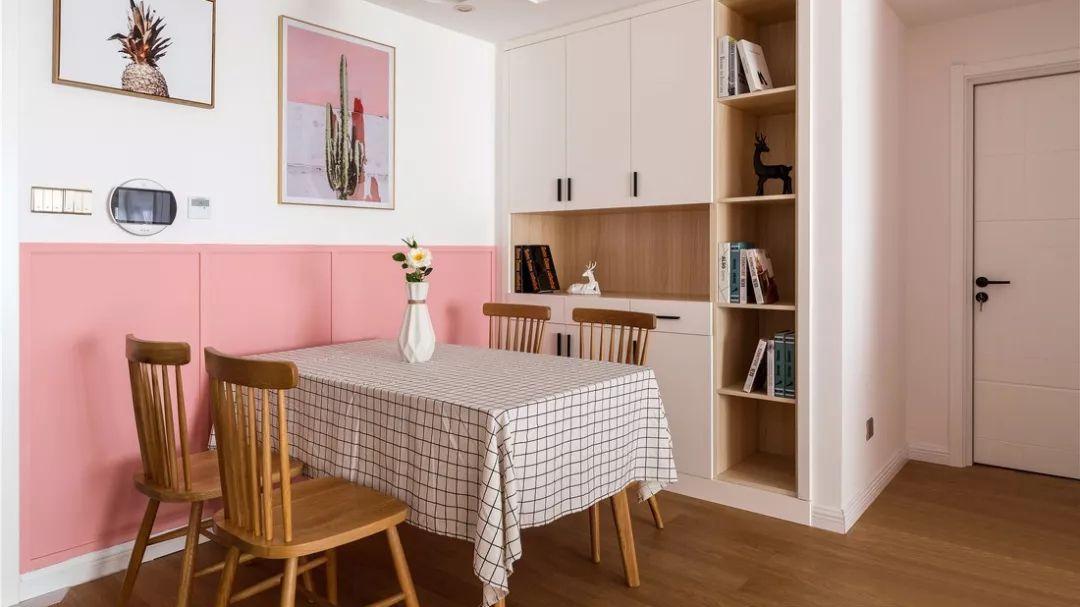 邻居装修给自家墙面装了个“裙子”，发到业主群炸开锅，太好看了