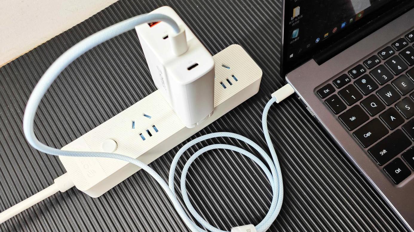 数据线|倍思灵动系列快充数据线100W上手，编织材质更耐用