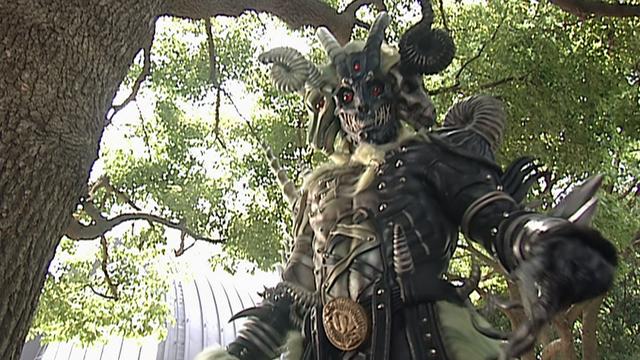 joker|假面骑士剑：凶猛无比的搅局者Joker，为何在Tv剧集中战力成迷？