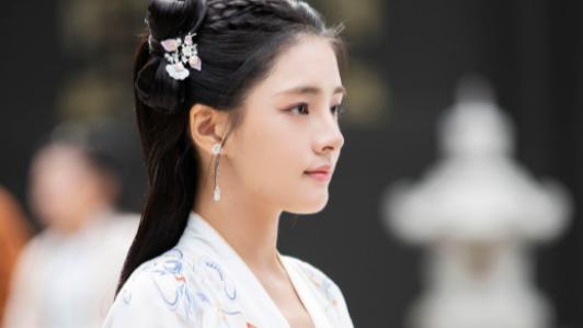 嫣语赋|《嫣语赋》靠悬疑吸粉，细节却经不起推敲，这几处太让人出戏