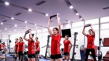 蔡斌|亲自点将中国女排新核心，排协触角越伸越长，主帅蔡斌也很无奈