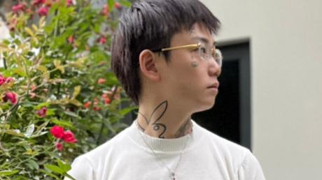 宋智雅|太离谱！上新闻了！这位Rapper居然在演出现场撒钱10万！