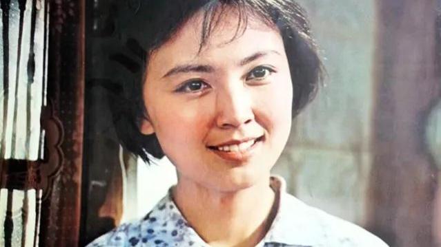 丹宁|演员赵静，一床被子换来的爱情，嫁给平凡丈夫，一心一意相爱43年